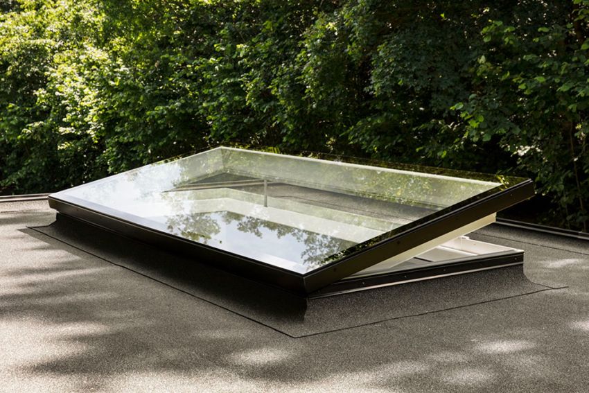 VELUX : innover pour inonder les habitations de lumière naturelle avec des fenêtres pour toitures plates